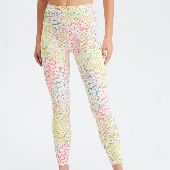 Fabletics Define PowerHold® High-Waisted 7/8 Legging Sz Small Patchwork Daisy - Picture 2 of 6